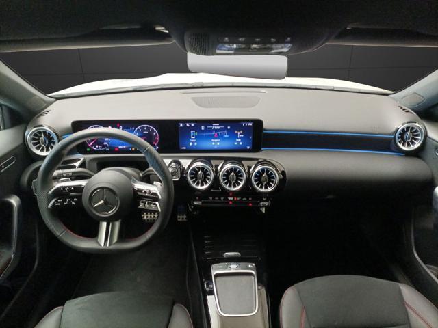 MERCEDES-BENZ A 180 Automatic AMG Line
