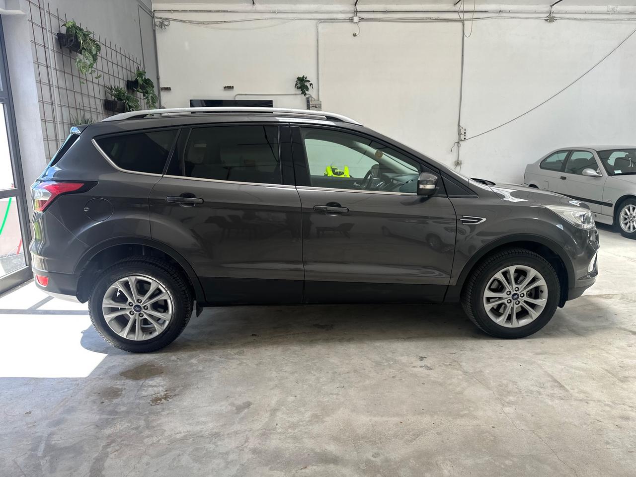 Ford Kuga 1.5 TDCI 120 CV S&S 2WD
