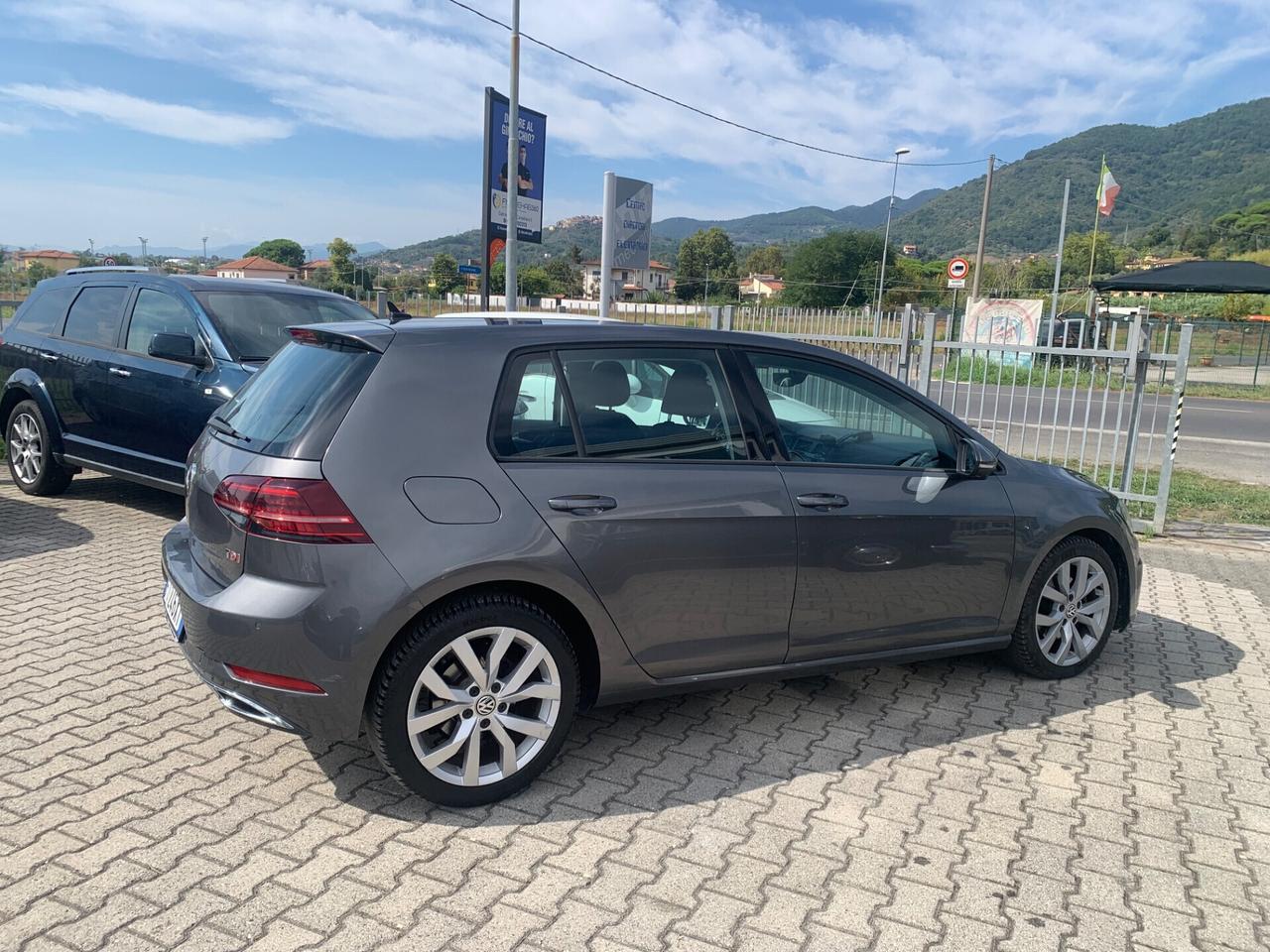 Volkswagen Golf 2.0 TDI DSG 5p. Highline BlueMotion Technology