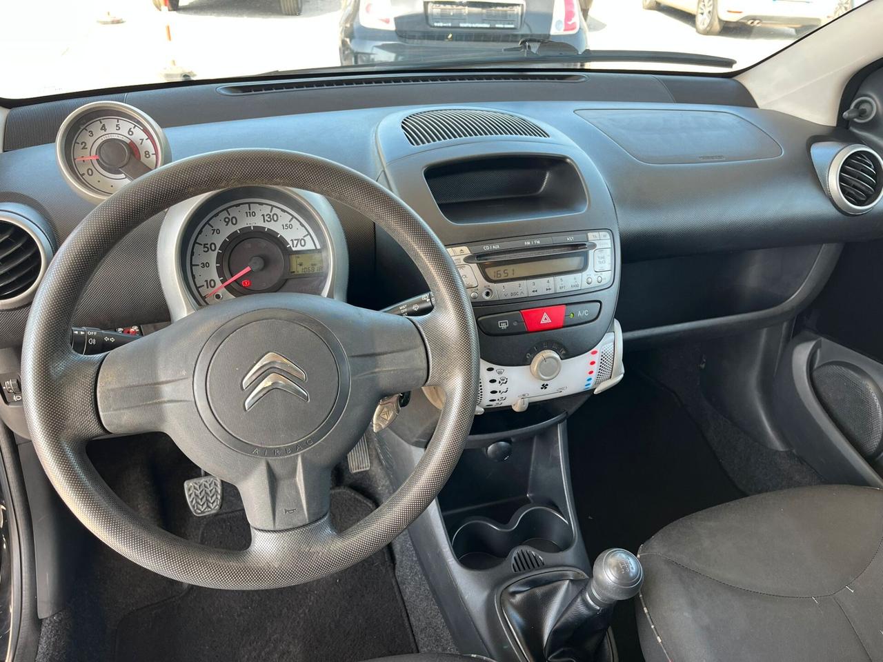 Citroen C1 1.0 3p. Van Attraction