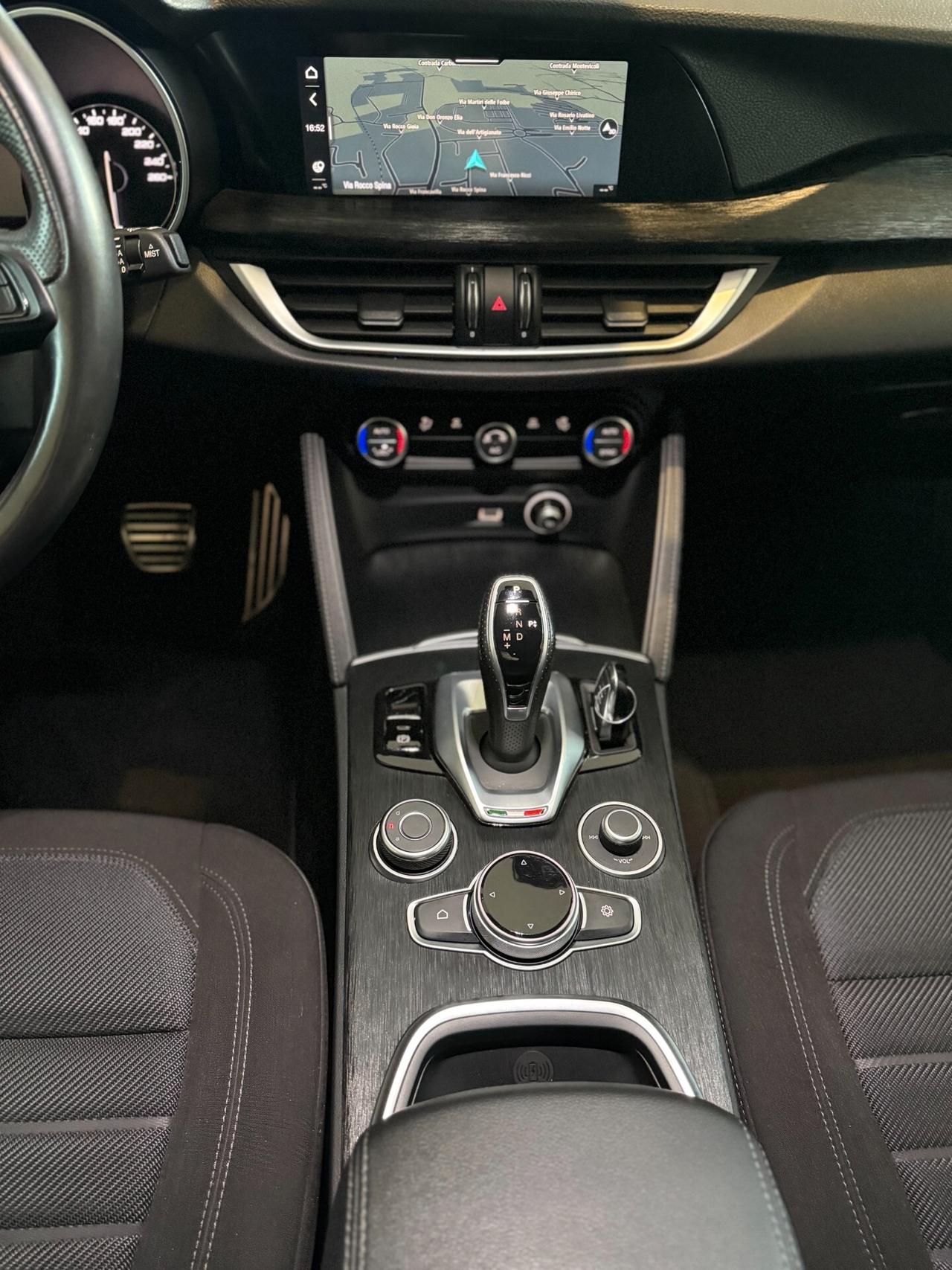 Alfa Romeo Stelvio 2.2 Turbodiesel 160 CV AT8 RWD Business