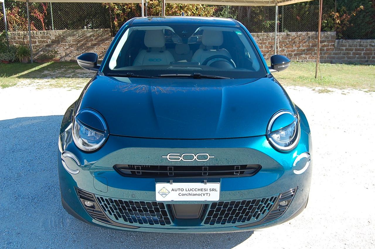 Fiat 600 Hybrid 100 CV DCT MHEV