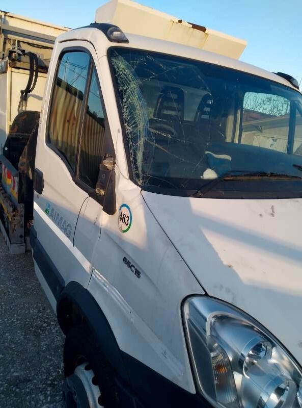 IVECO DAILY 70 C15 A TELAIO