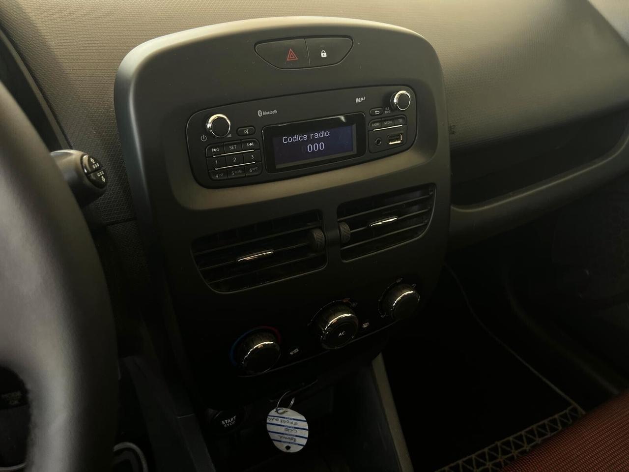 Renault Clio 1.2 GPL 75cv NEOPATENTATI
