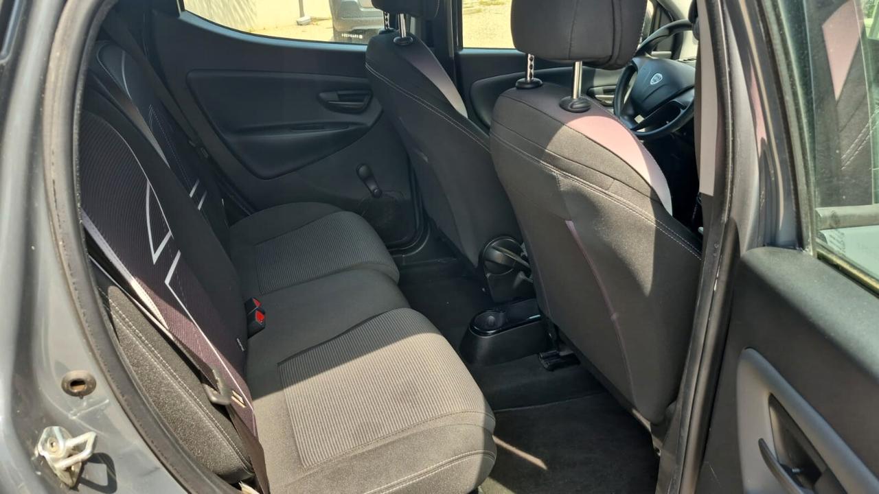 Lancia Ypsilon 0.9 TwinAir 85 CV 5 porte Metano Ecochic Elefant.Blu