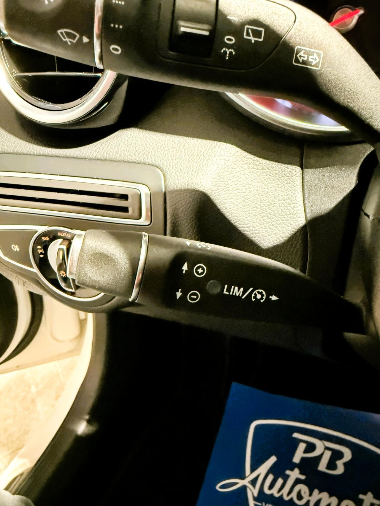 MERCEDES 220CDI PREMIUM FULL LED UNICO PROPRIETARIO