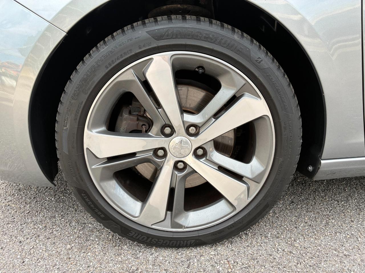 Peugeot 308 BlueHDi 150 S&S SW Allure