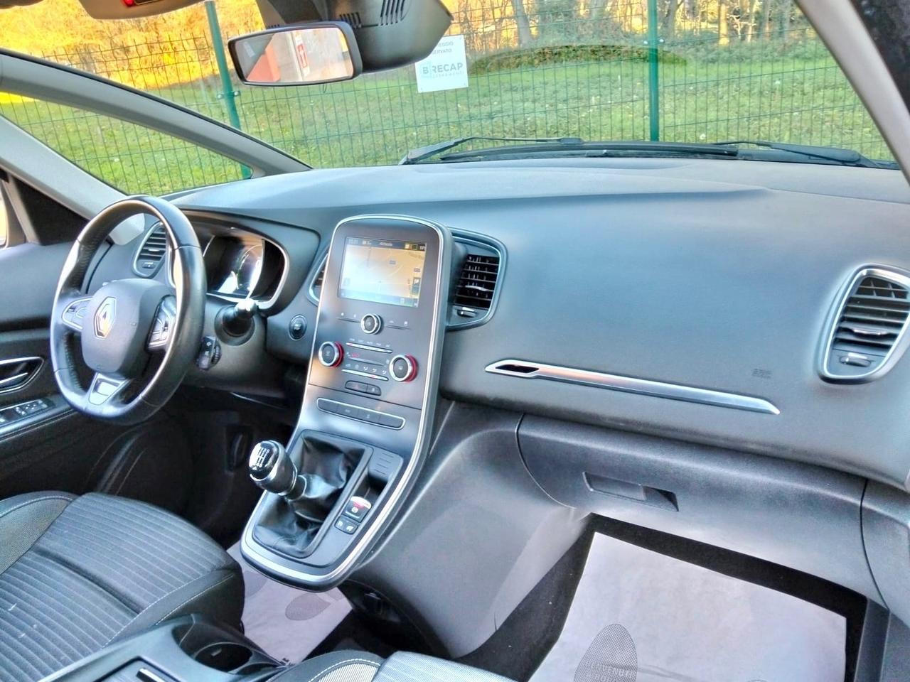 Renault Scenic Blue dCi 120 CV Initiale Paris*Navi*Camera