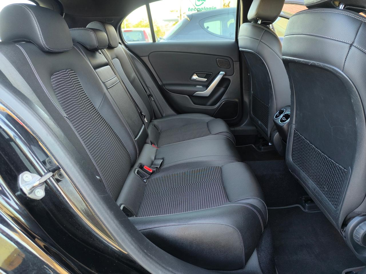 MERCEDES-BENZ A 180d AUTOMATIC SPORT PLUS LED AMBIENT