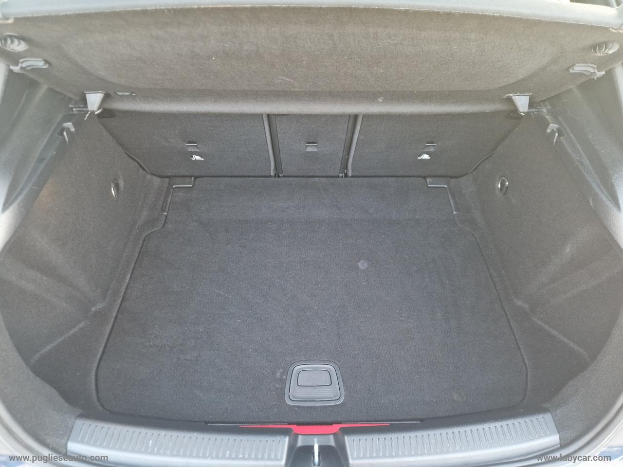 MERCEDES-BENZ A 180 d Automatic Premium