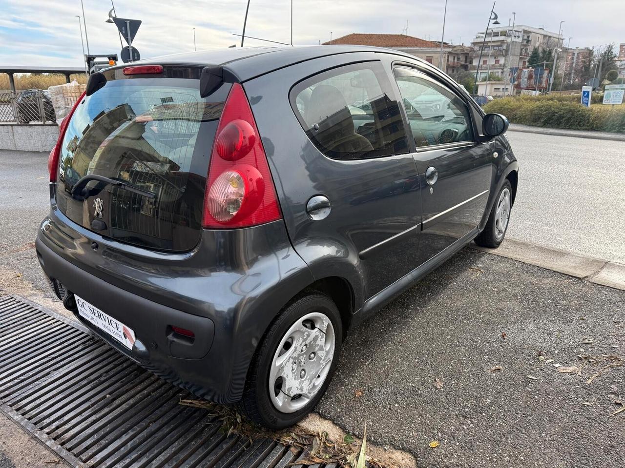 Peugeot 107 1.4 HDi 5p. Plaisir