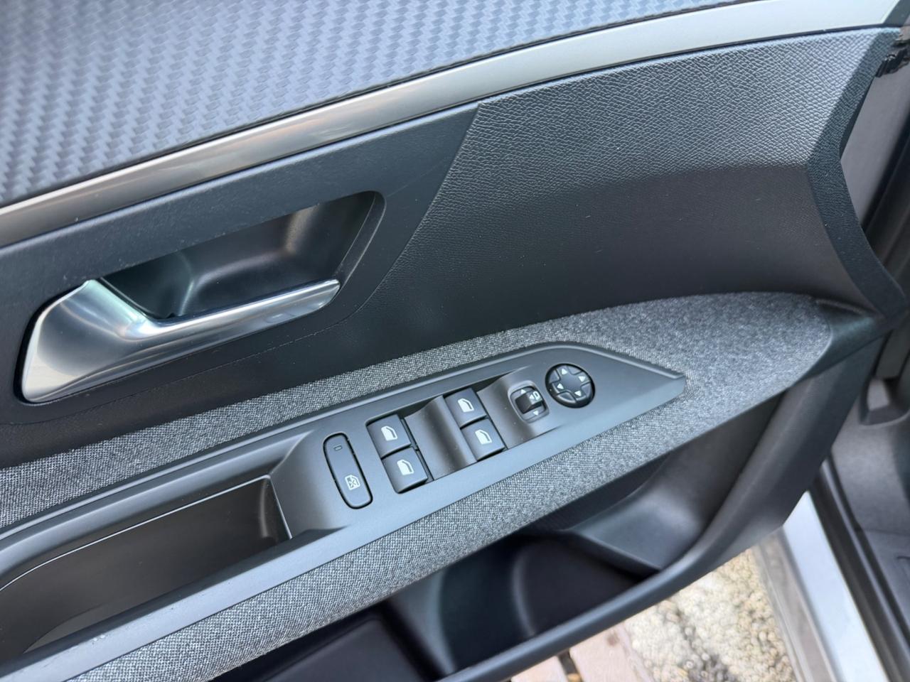 Peugeot 3008 1.5 Diesel Neopatentati
