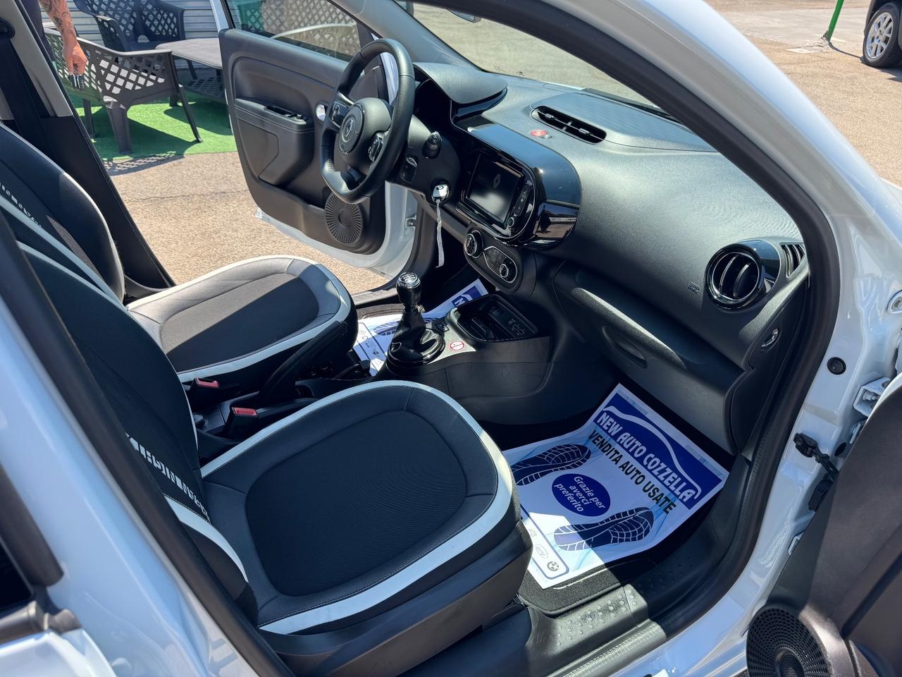 Renault Twingo SCe 65 CV Urban Night