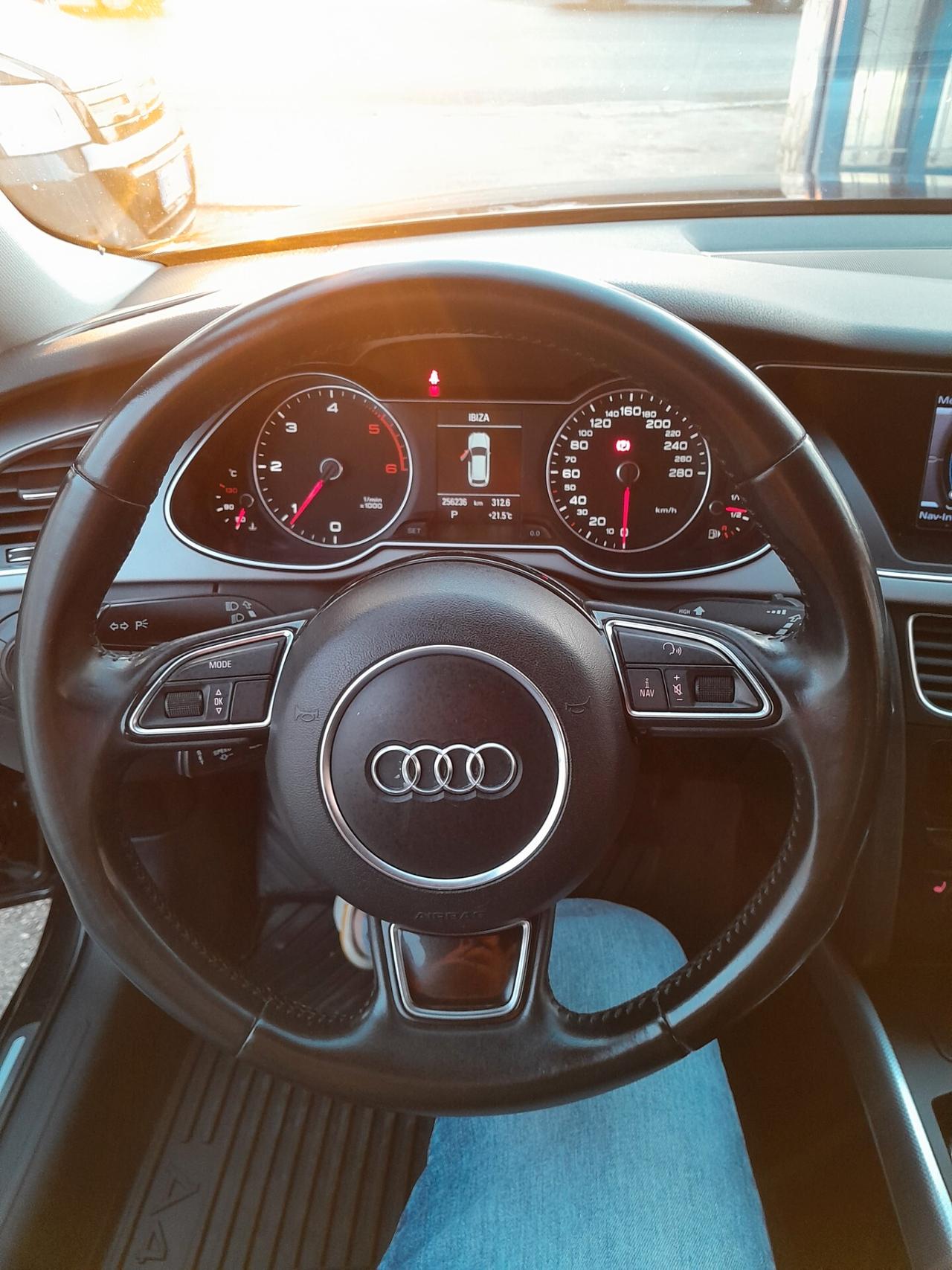 Audi A4 Avant 2.0 TDI Advanced DSG