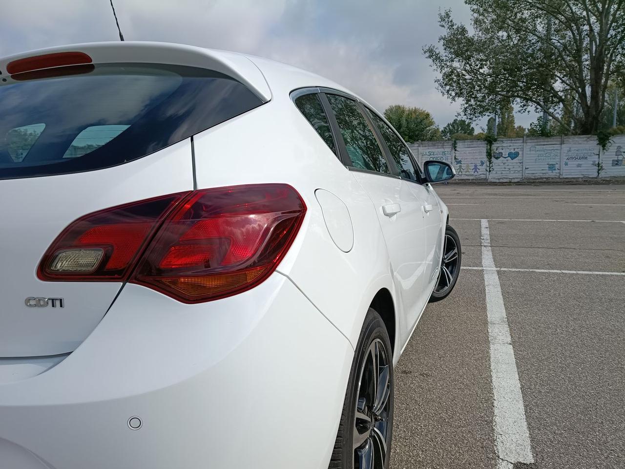 Opel Astra Cosmo 1.6 CDTI #50878