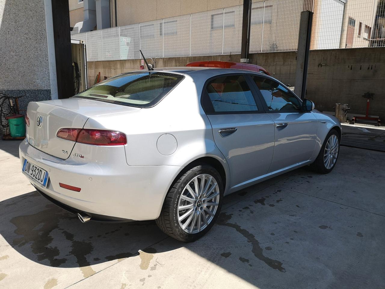 Alfa Romeo 159 2.4 JTDm 20V 210 CV Distinctive