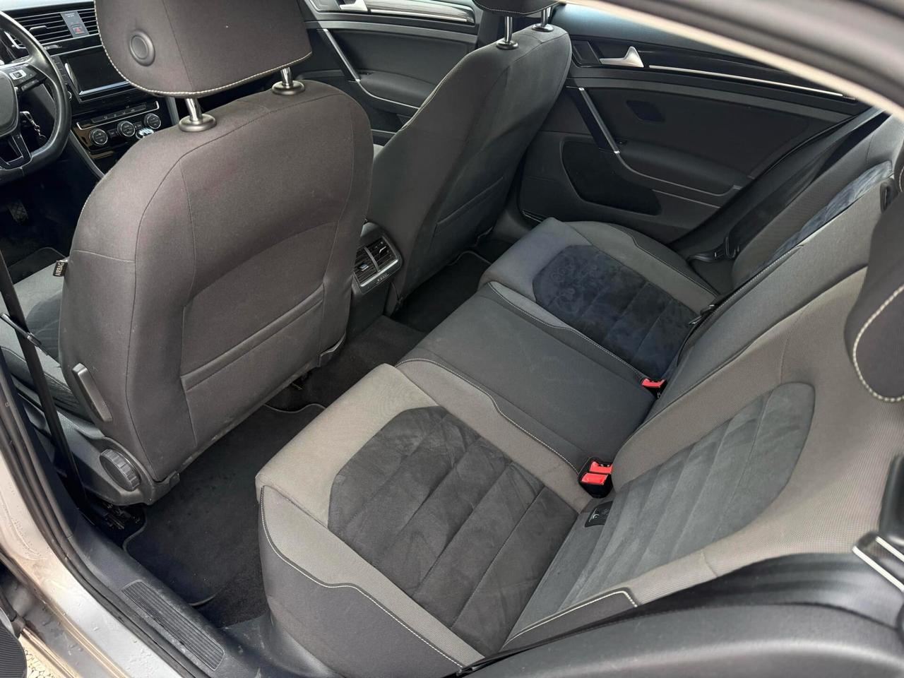 Volkswagen Golf 1.6 TDI 110 CV 5p. Highline NAVI