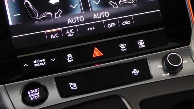 AUDI A6 Avant 40 2.0 TDI Quattro Ultra S-Tronic Business