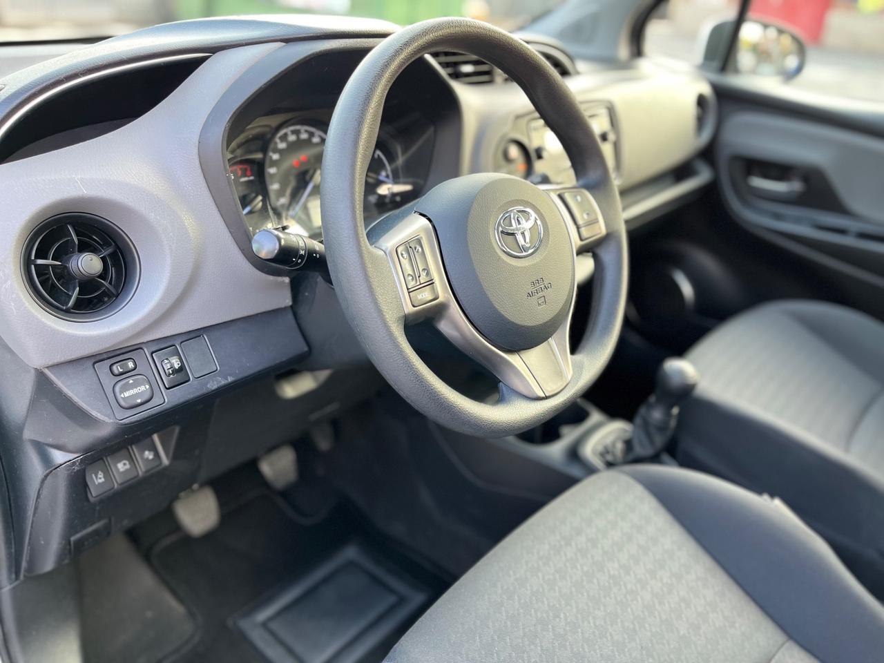 Toyota Yaris 1.0 5 porte Active