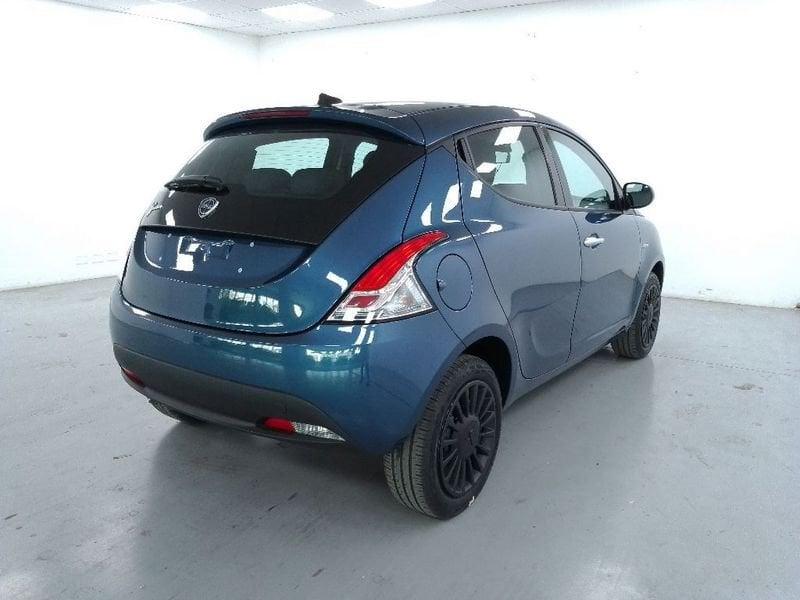 Lancia Ypsilon 1.2 Silver Gpl 69cv