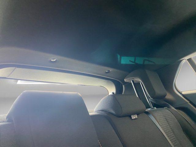 PEUGEOT 2008 Hybrid 136 e-DCS6 Style