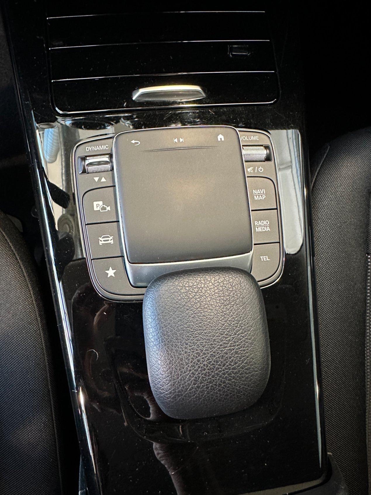 Mercedes CLA Shooting Brake 180 d Sport auto-LED-18"-Camera-Carplay-ACC