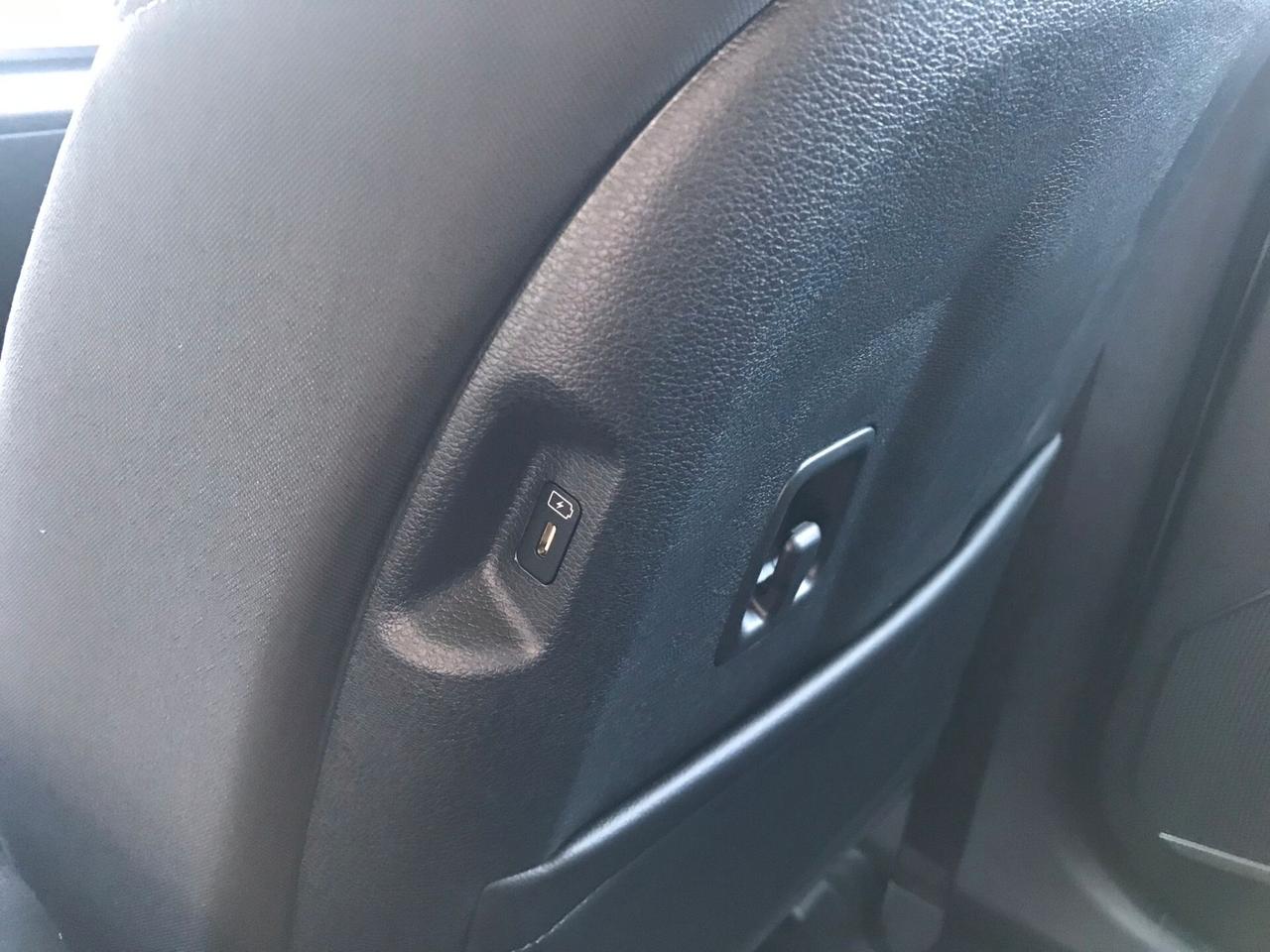 Kia Sportage 1.6 CRDi MHEV Business