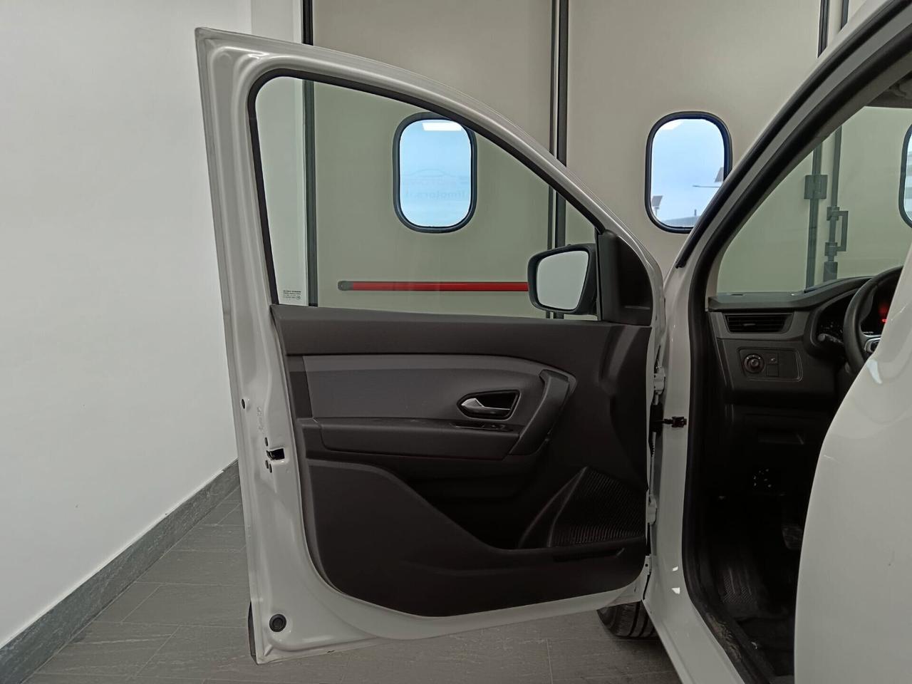 RENAULT EXPRESS FURGONE DIESEL SOLO 29000 KM