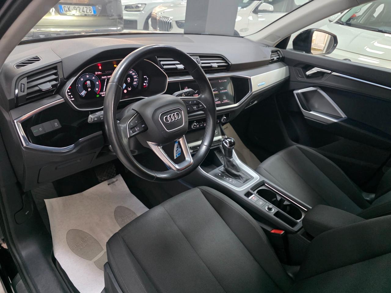 Audi Q3 35 TDI S tronic Business Advanced