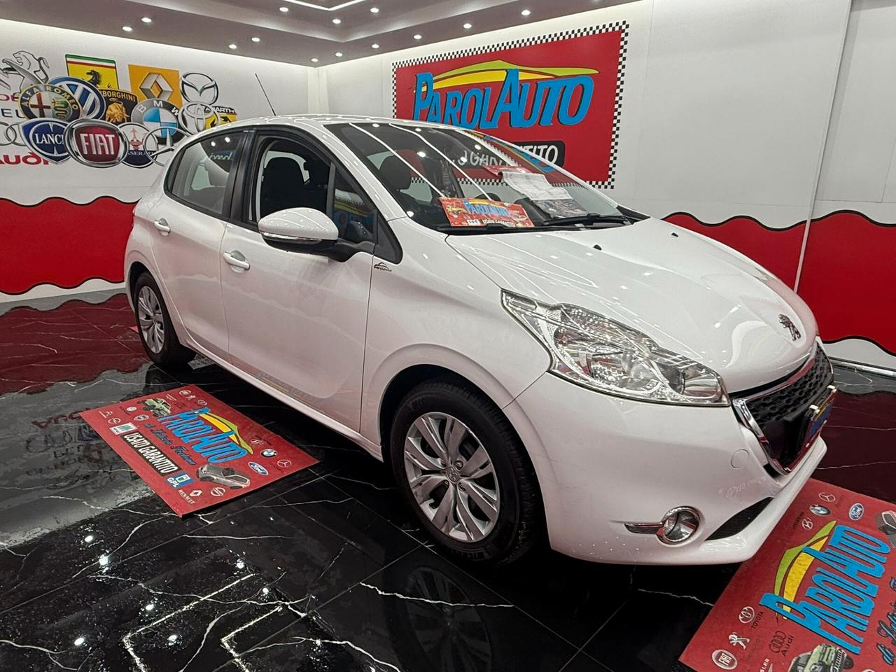 Peugeot 208 1.0 VTi 68cv Puretech - 2013