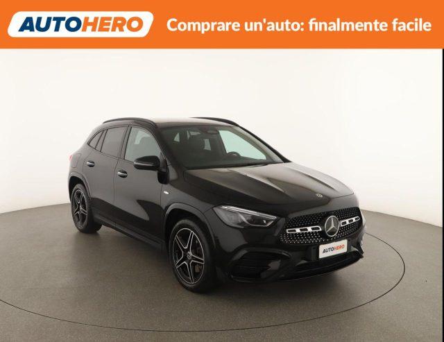 MERCEDES-BENZ GLA 200 Automatic AMG Line Premium
