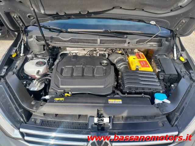 VOLKSWAGEN Touran 2.0 TDI 150 CV SCR DSG BMTechnology