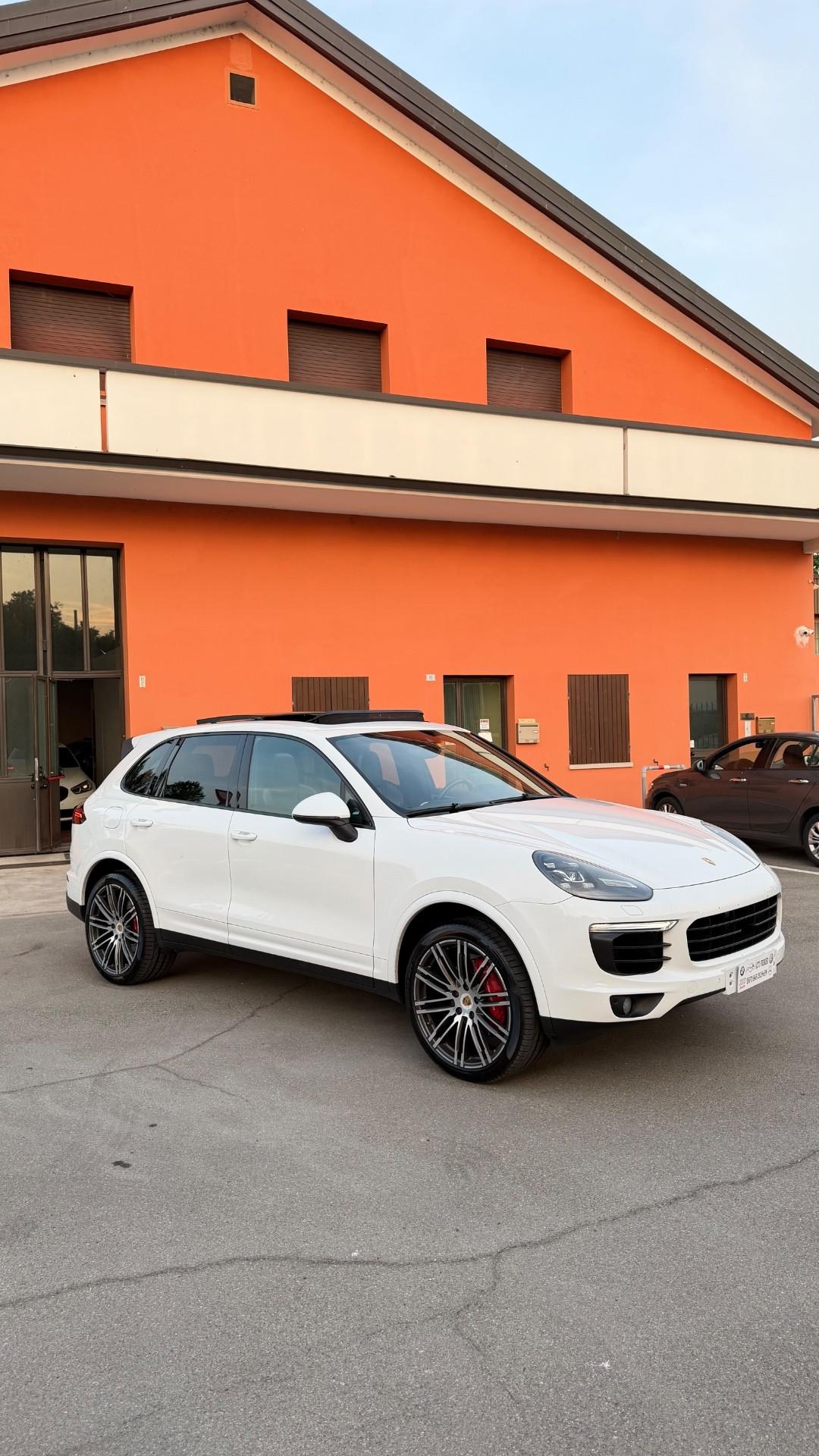 Porsche Cayenne 3.0 Diesel Platinum Edition