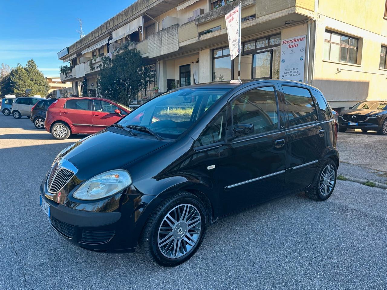 Lancia MUSA 1.4 16V Platino Plus cambio automatico