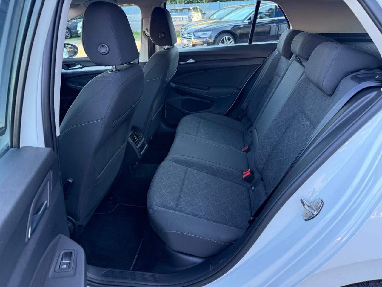 Volkswagen Golf 2.0 TDI 150 CV DSG SCR Life