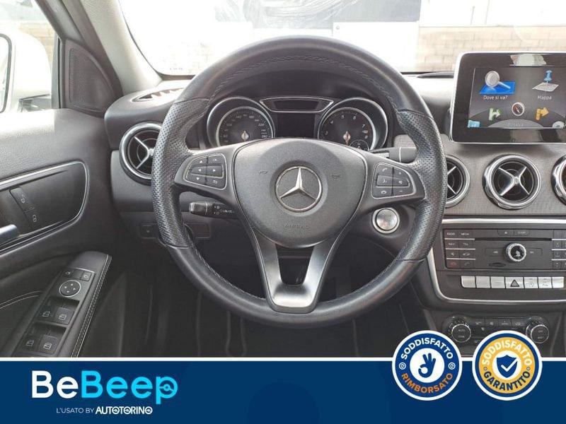 Mercedes-Benz GLA 200 SPORT AUTO