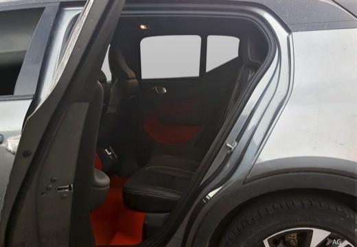 VOLVO XC40 - XC40 1.5 t2 Momentum Pro auto my21