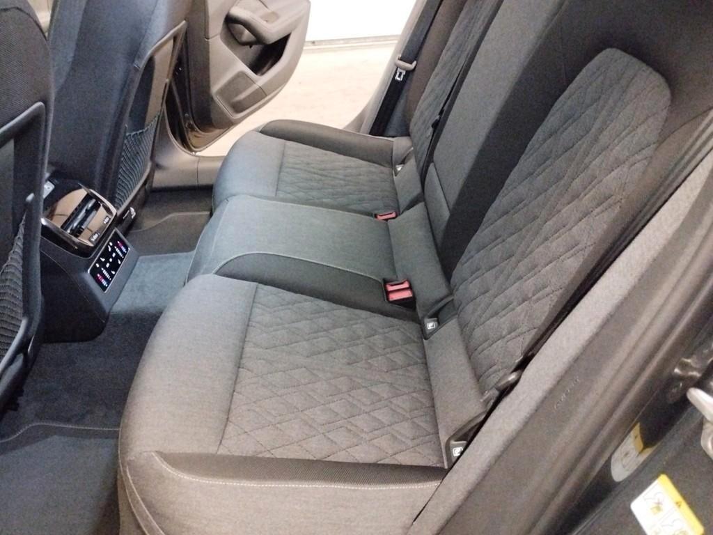 Audi A6 Avant 40 2.0 TDI quattro ultra S tronic line edition