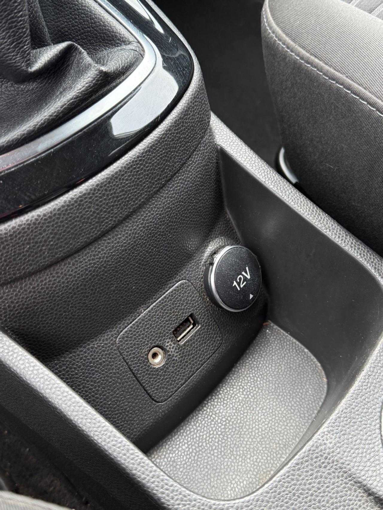 Ford Fiesta 1.5 TDCi 75CV 5 porte Black & White Edition