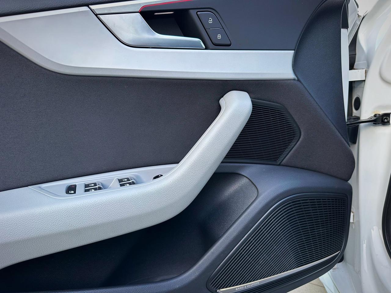 Audi A4 Avant 40 TDI quattro S tronic Business