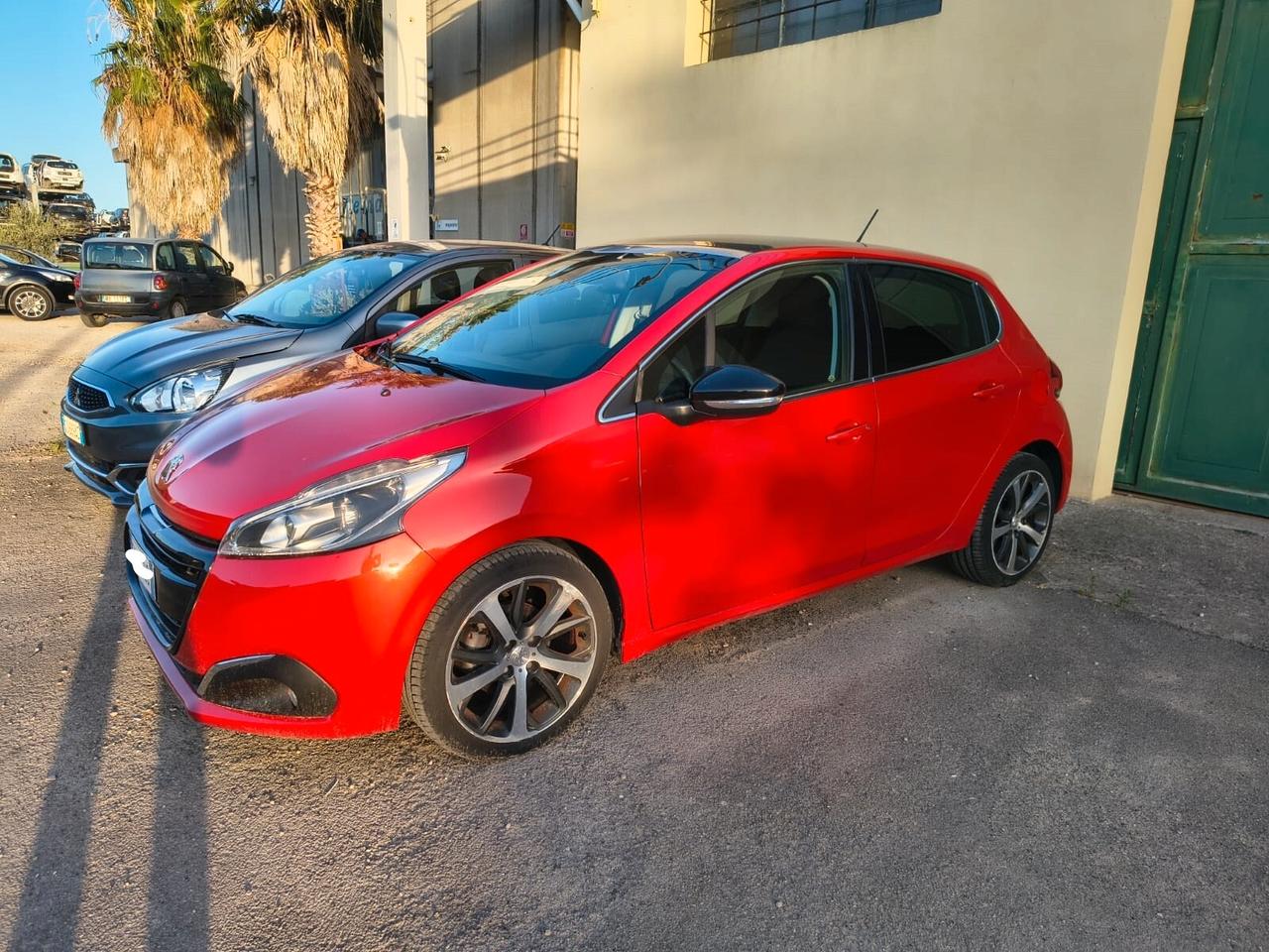 Peugeot 208 BlueHDi 75 5 porte Allure