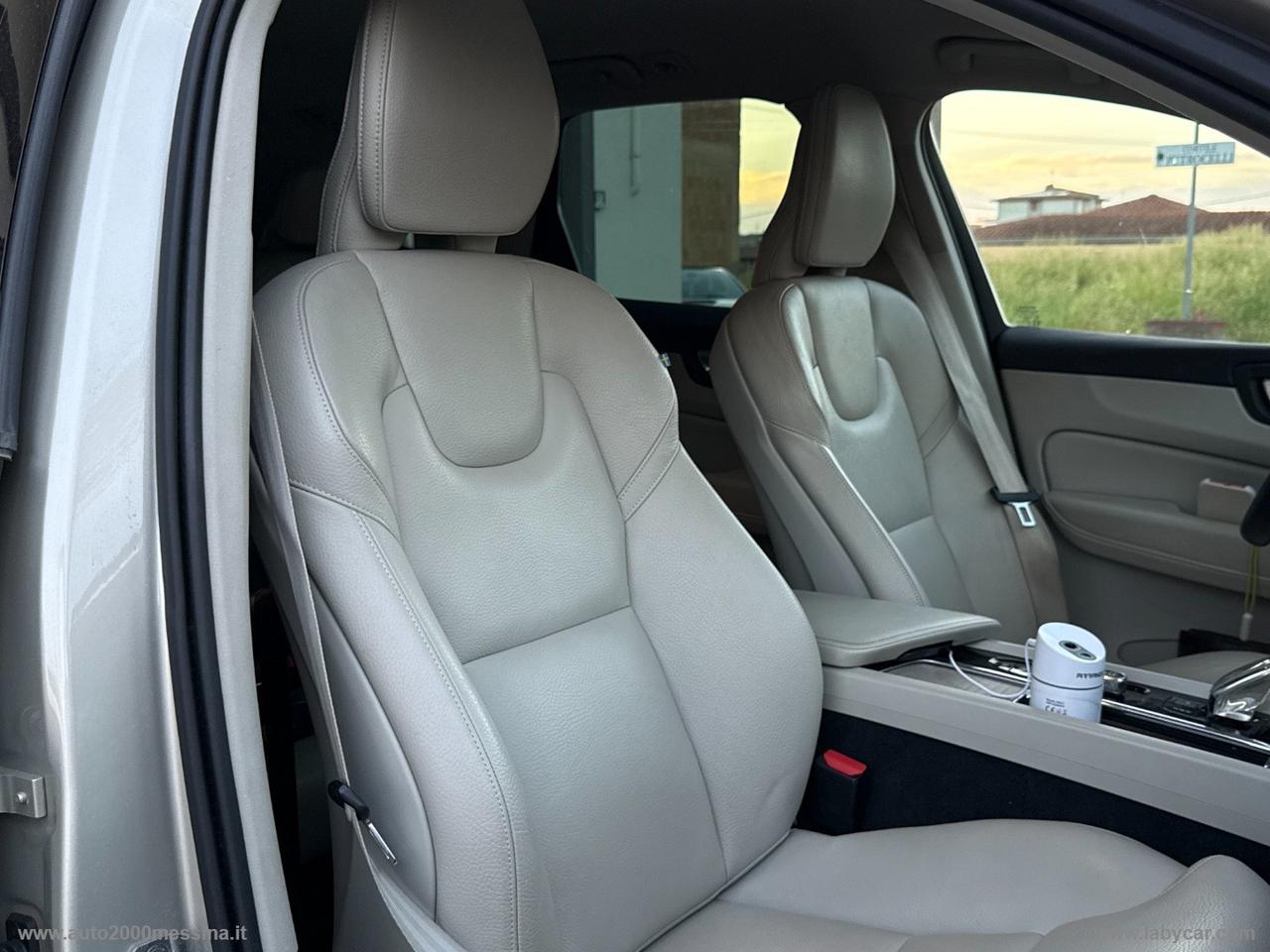 VOLVO XC60 B4 AWD GEARTRONIC INSCRIPTION