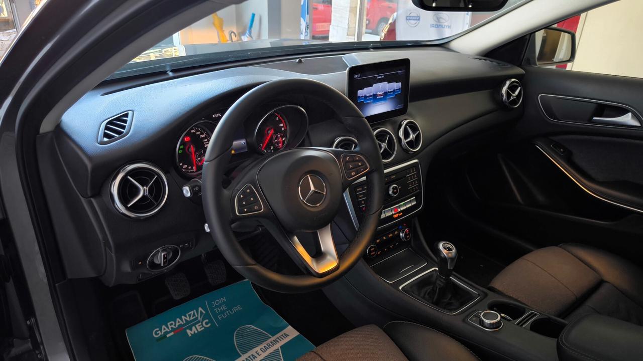Mercedes-benz GLA 180 d Business