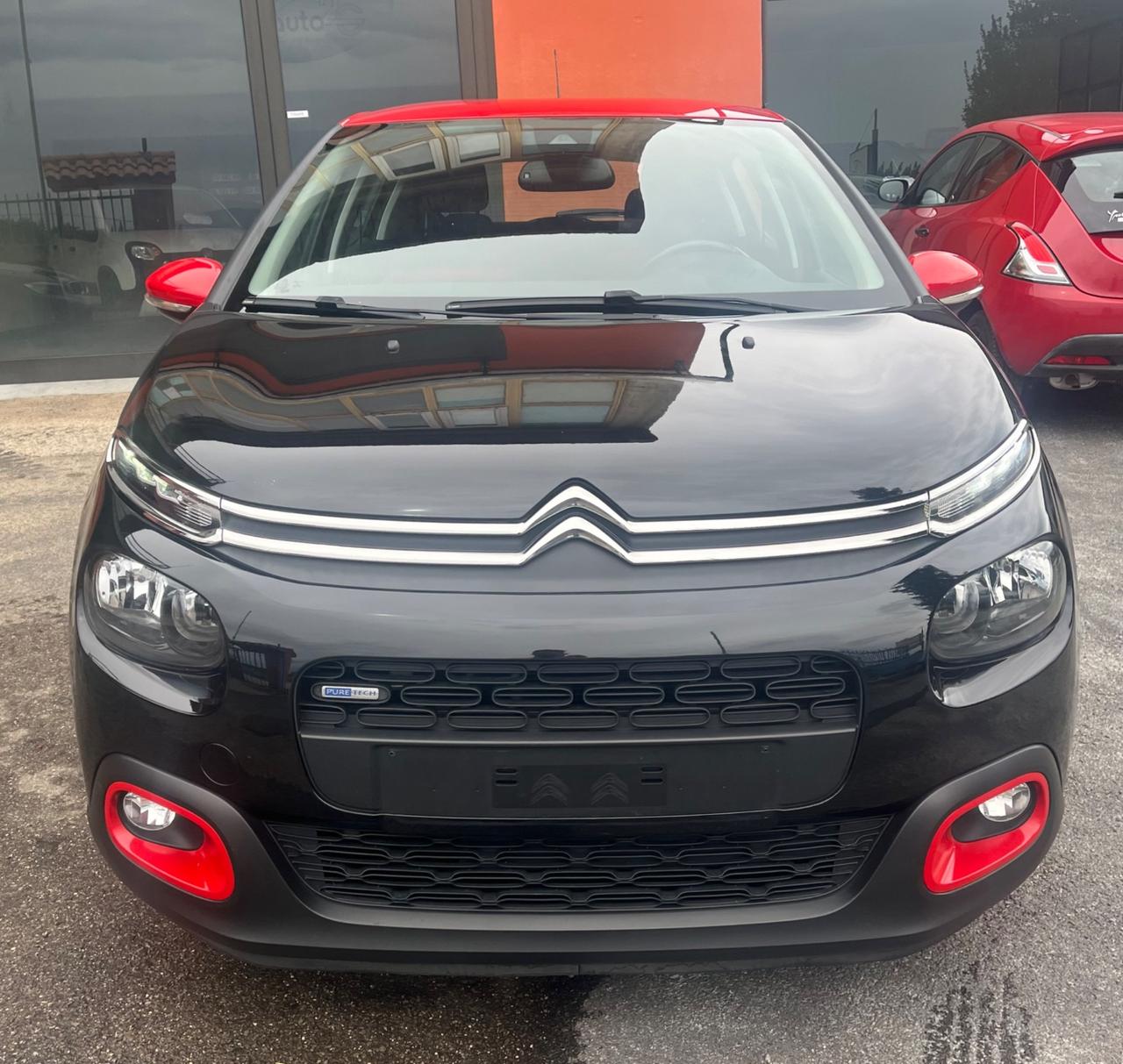 Citroen C3 PureTech 82 Shine- Km 77500-