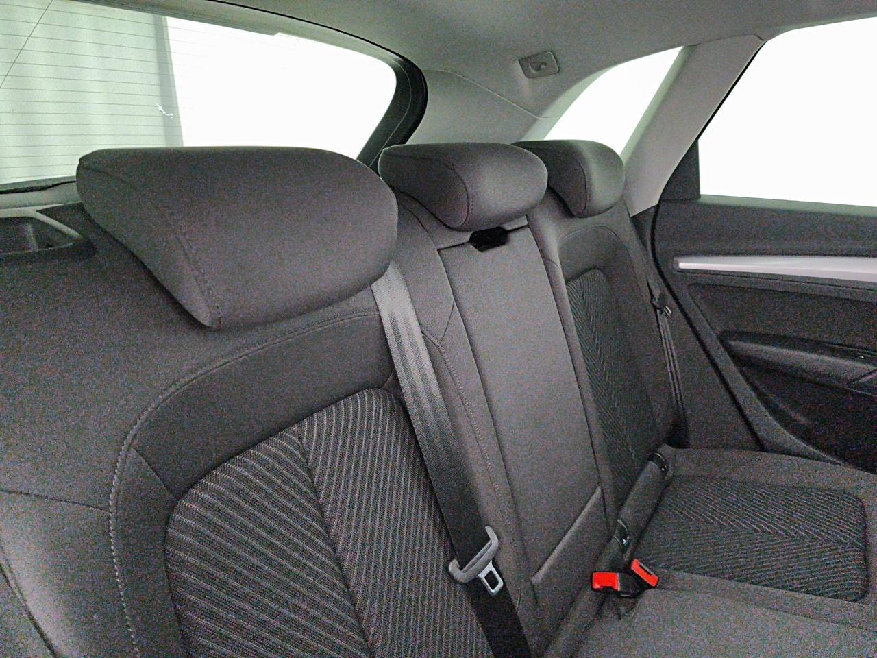 Audi Q5 40 2.0 tdi mhev 12V Business quattro