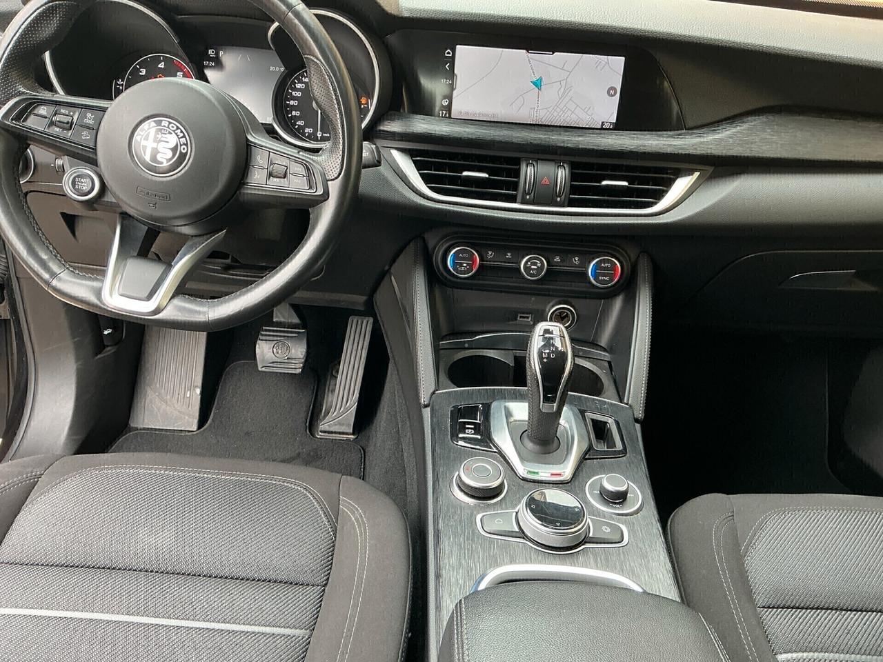Alfa Romeo Stelvio 2.2 Turbodiesel 190 CV AT8 Q4 Executive