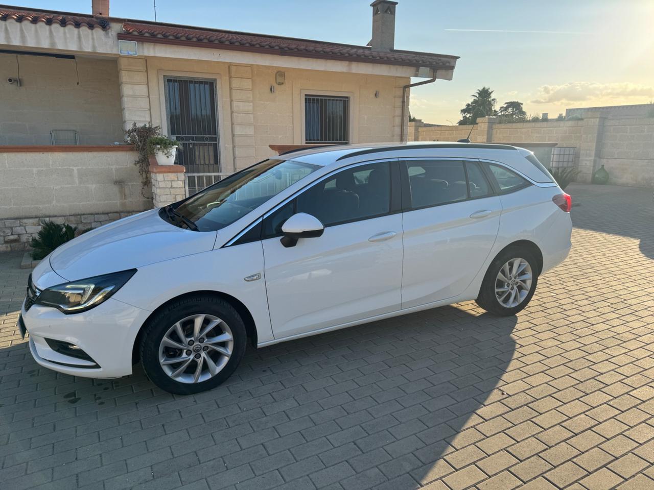 Opel Astra 1.6 CDTi 110CV S&S Sports TOURER