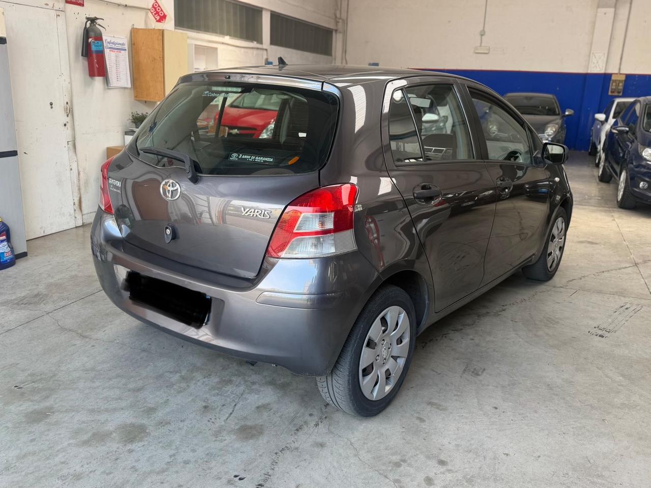 Toyota Yaris 1.0 5 porte Now GPL unico proprietario
