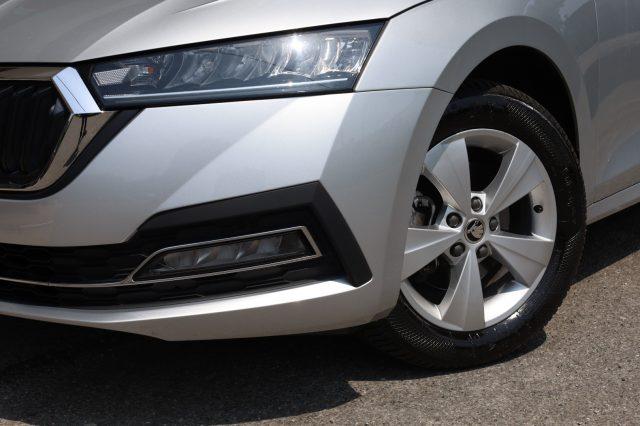 SKODA Octavia 2.0 TDI EVO SCR 150 CV DSG Wagon Executive ACC Led
