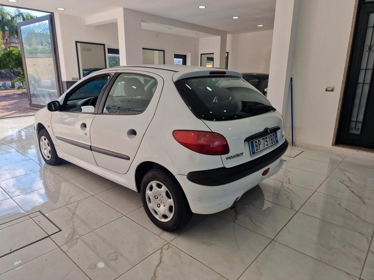 Peugeot 206 1.4 5p. XR